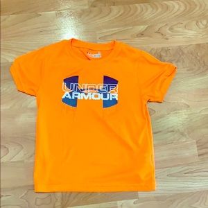 Under Armour Boys shirt